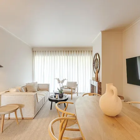 T2 Renovado No Sol Com Piscina Apartamento