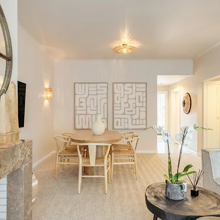 T2 Renovado No Sol Com Piscina