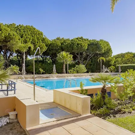 Apartamento T2 Renovado No Sol Com Piscina *