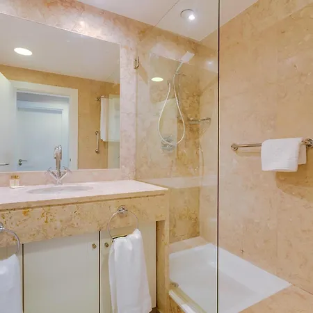 Apartamento T2 Renovado No Sol Com Piscina Vilamoura