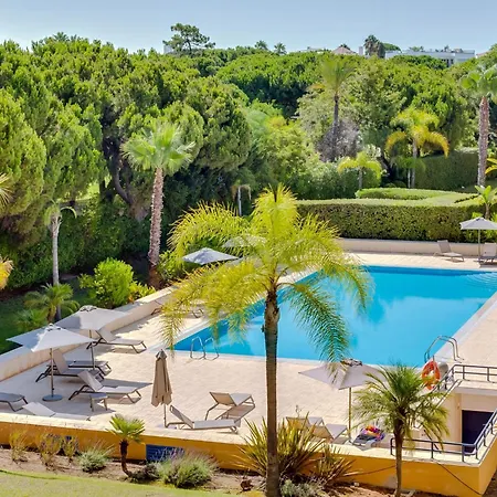 T2 Renovado No Sol Com Piscina דירה *